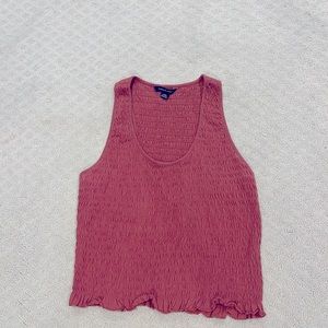 Mauve colored AEO tank, size large